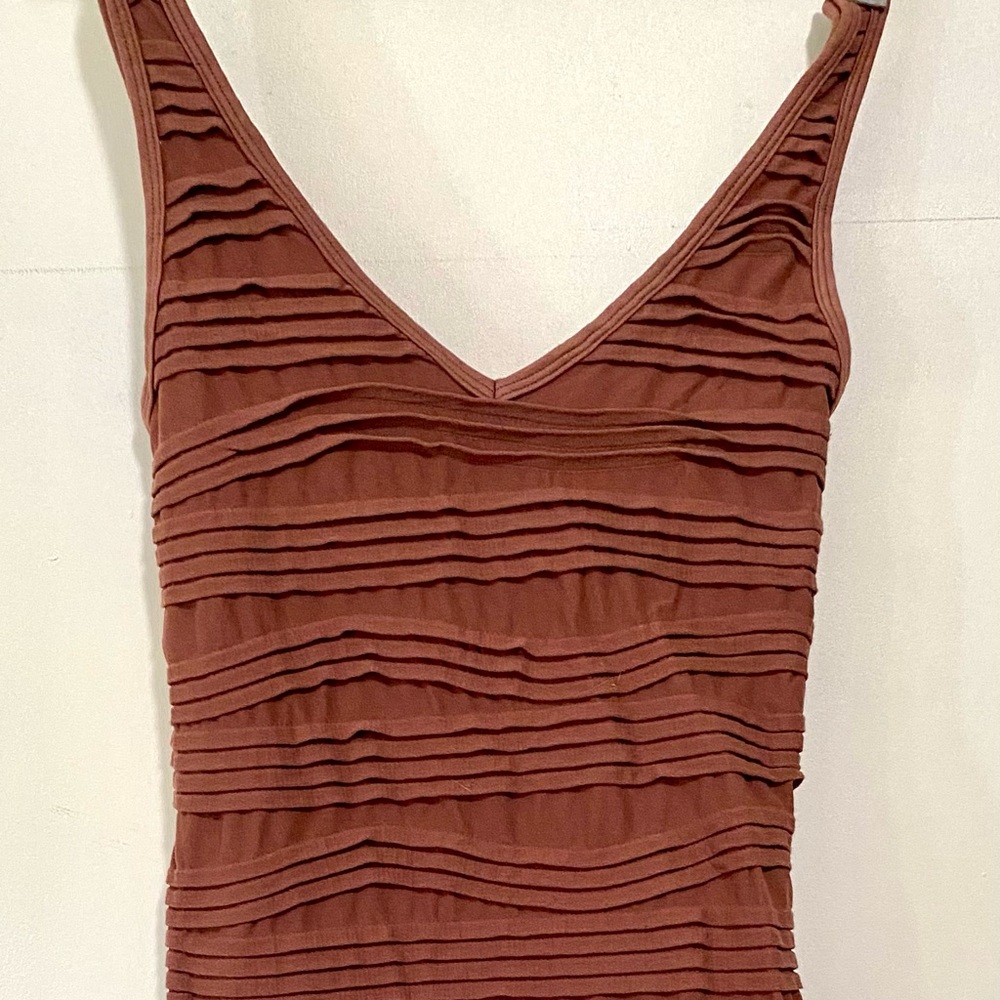 Aura bandage dress. Small/medium. Dark roses brown color.